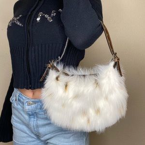♥️MINI WHITE SPOTTED FLUFFY BAG♥️